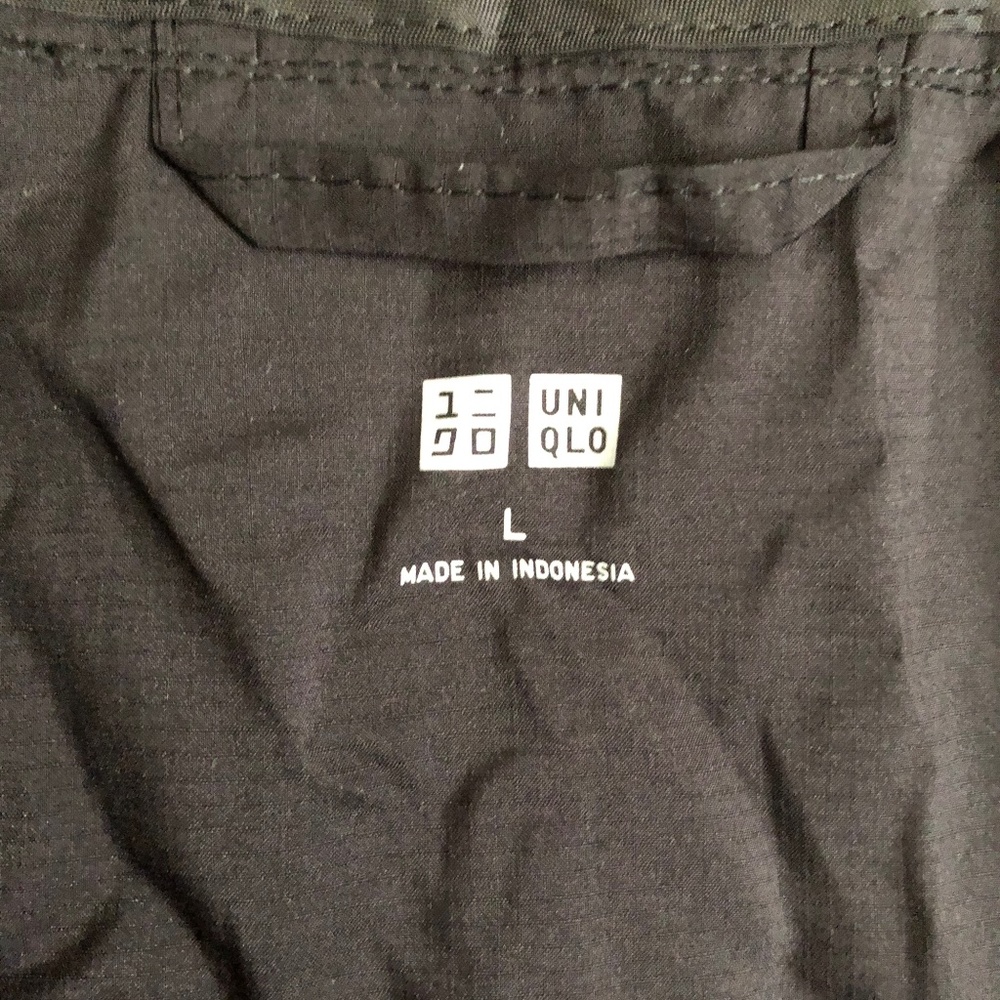 EUC Uniqlo Women's Pocketable Parka Size Large - Picture 7 of 11